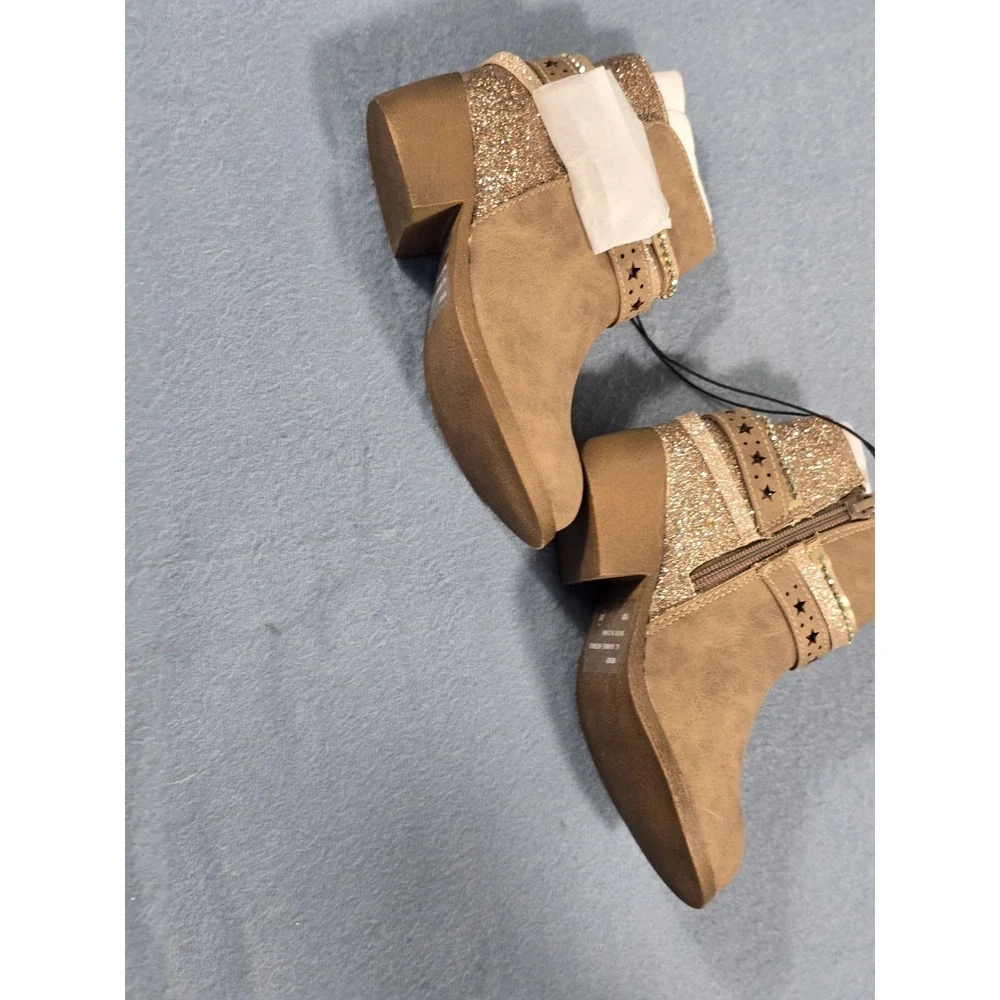 NEW! Pop Big Kid Girls Wendy Block Heel Brown Booties SZ 11M, New In Box! R$70